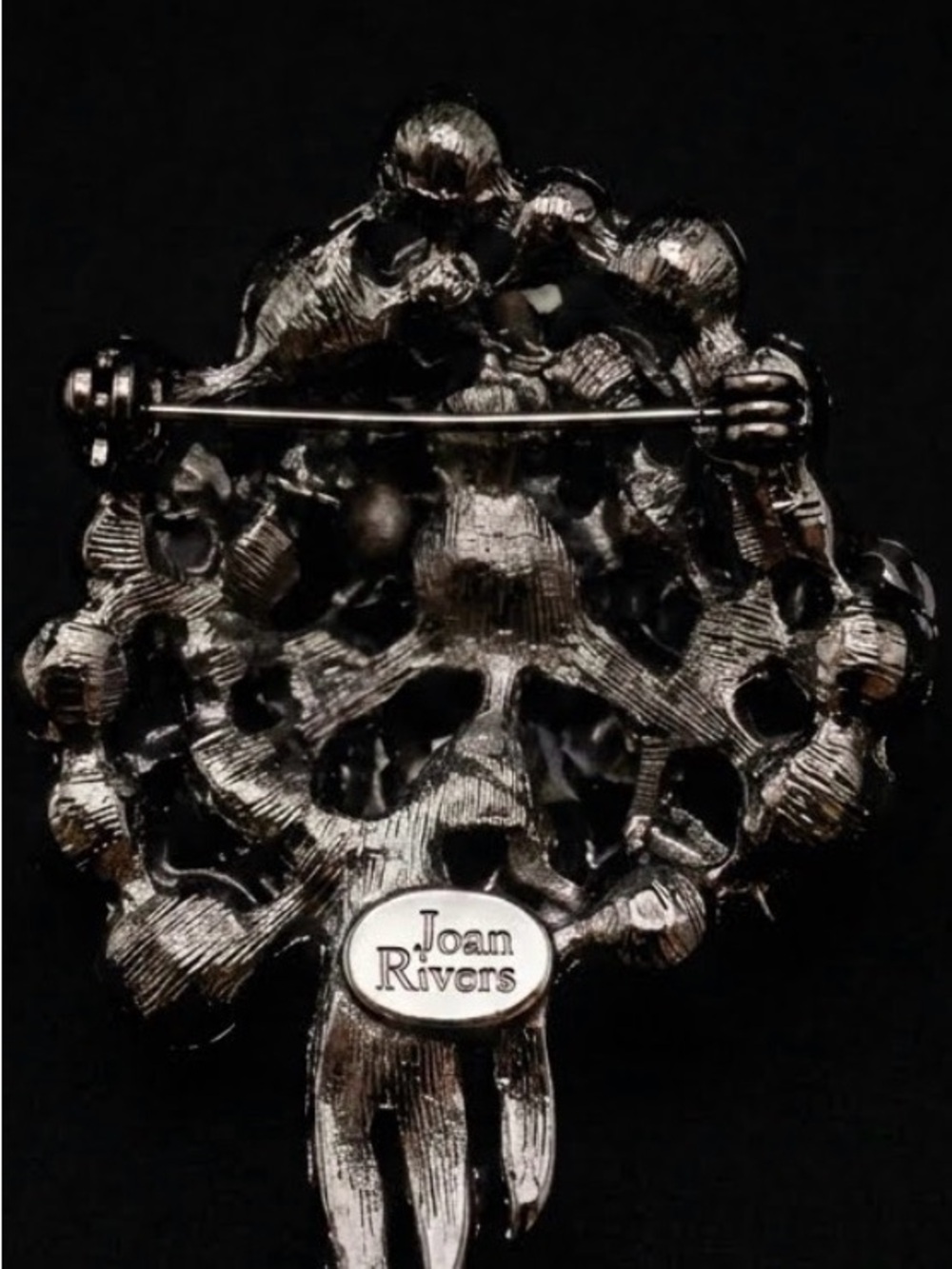#267 Joan Rivers Classics Collection Flower Bouquet Brooch - Picture 2 of 2